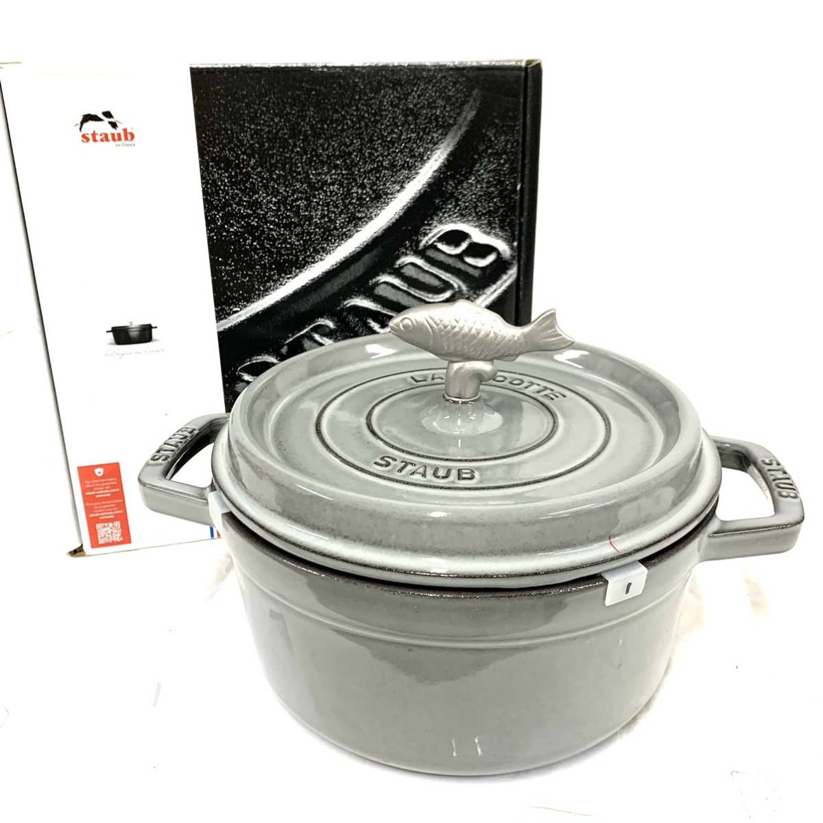 STAUB COCOTTE 両手鍋 グレー 18cm レシピ本付き STAUB COCOTTE 両手鍋