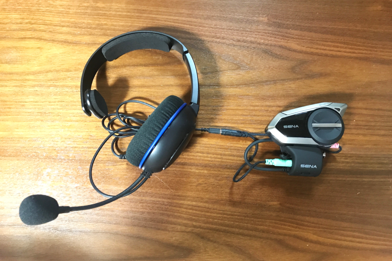 SENAのインカムをクルマで使う方法【必要な部品3つを紹介】 - AUTO