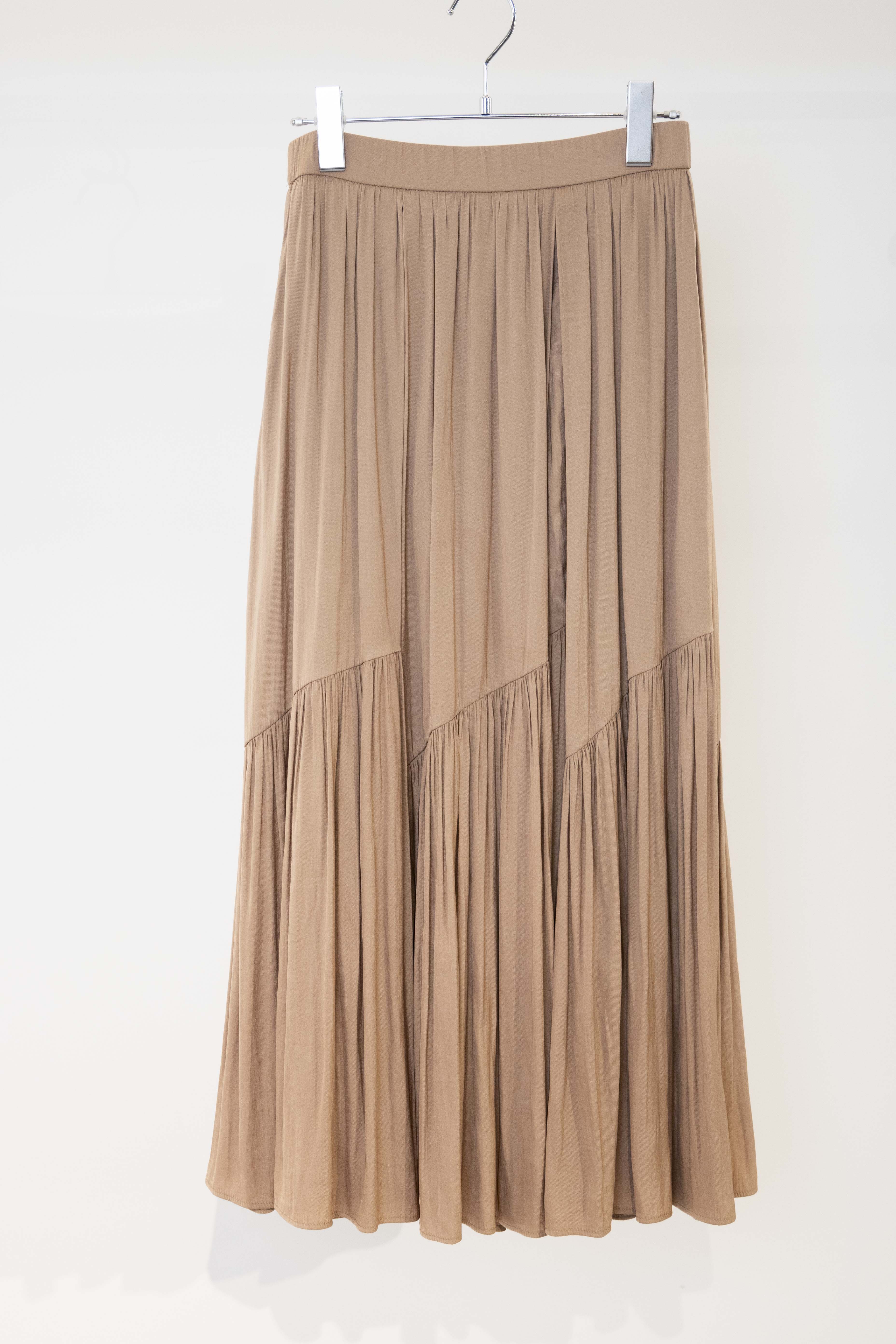 イレギュラーティアードスカート NS-142 – ATELIER N'S