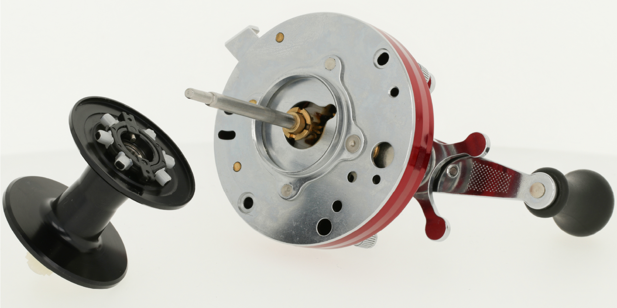 ABU Ambassadeur 5500C ウルトラキャスト用 【全4色】｜Fishing Tools