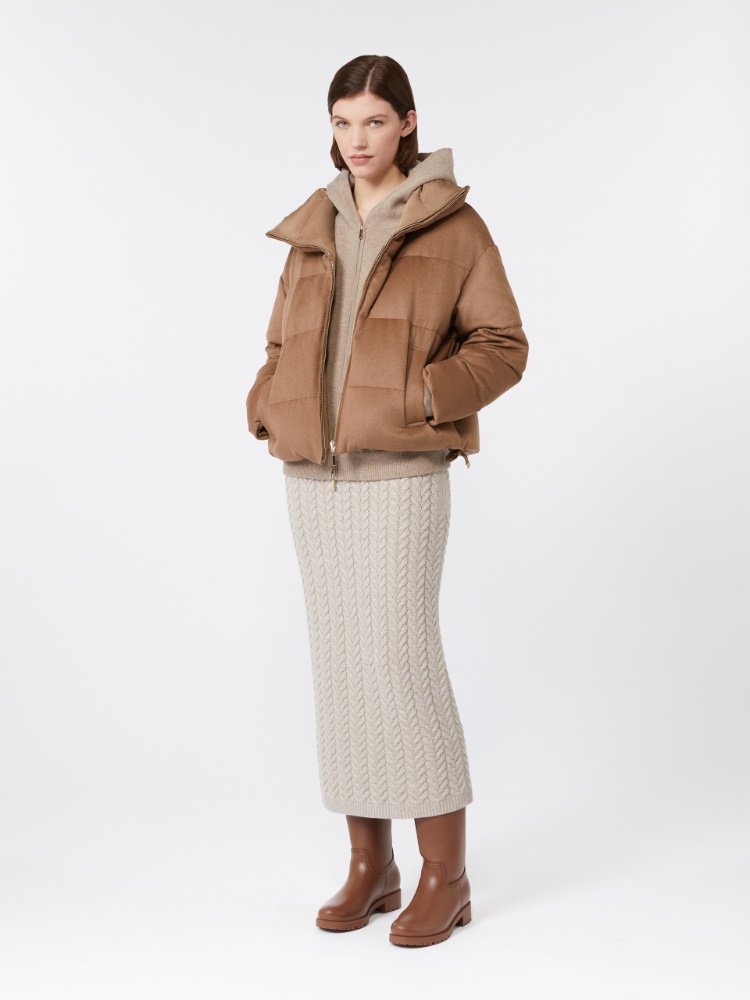Reversible down jacket in camel and water-repellent taffeta, beige