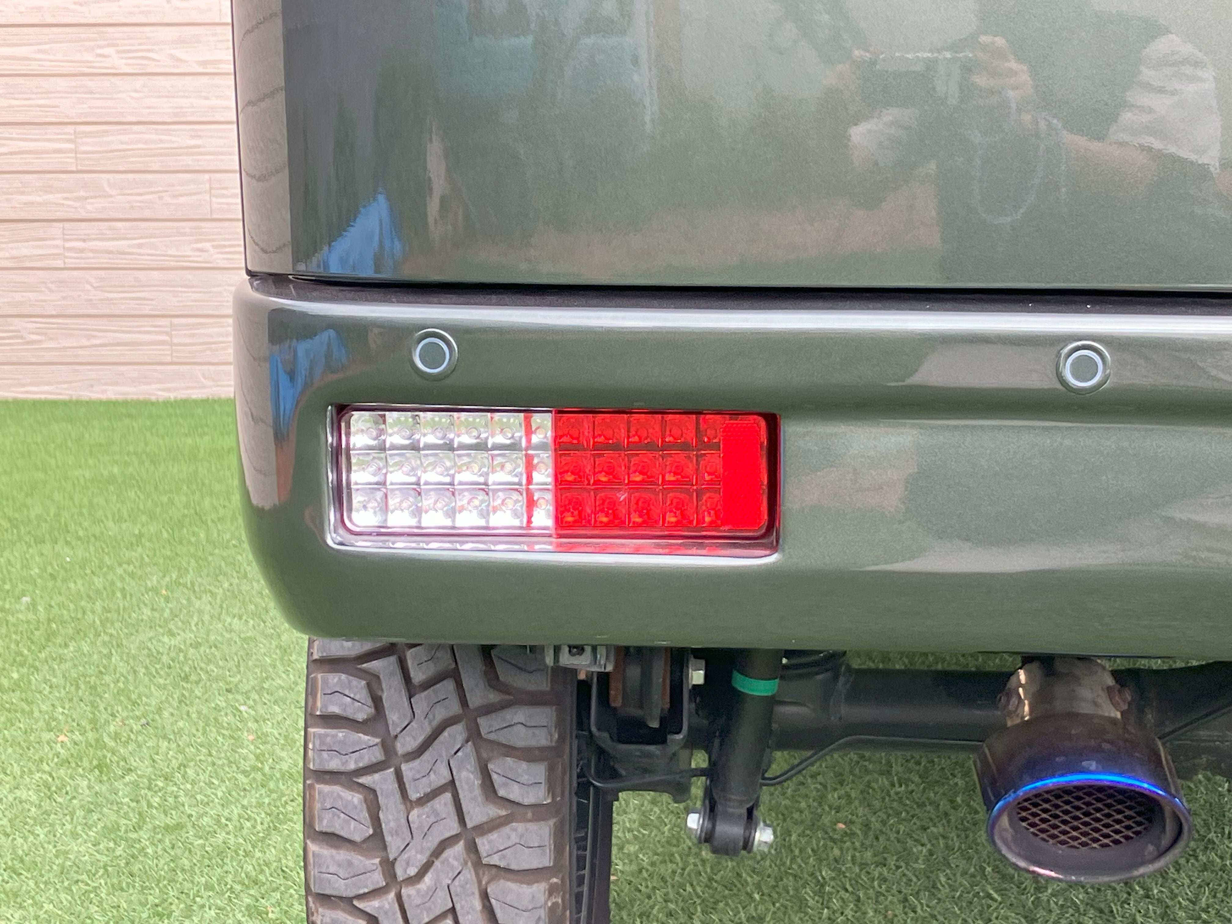 エブリイ DA17V/DA17W】LEDテール付きリアショートバンパー｜日本製