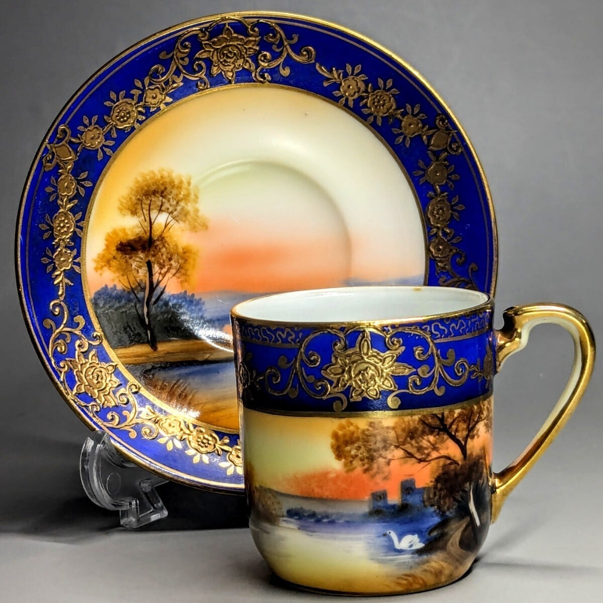 オールドノリタケ 有名パターン 金盛上藍帯イギリス 金彩湖畔白鳥風景