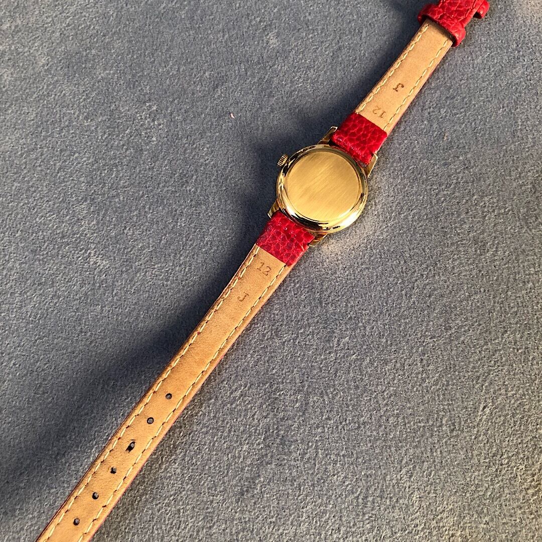 1973年製 オメガ デビル OMEGA DE VILLE 手巻きレディース 18Kイエロー