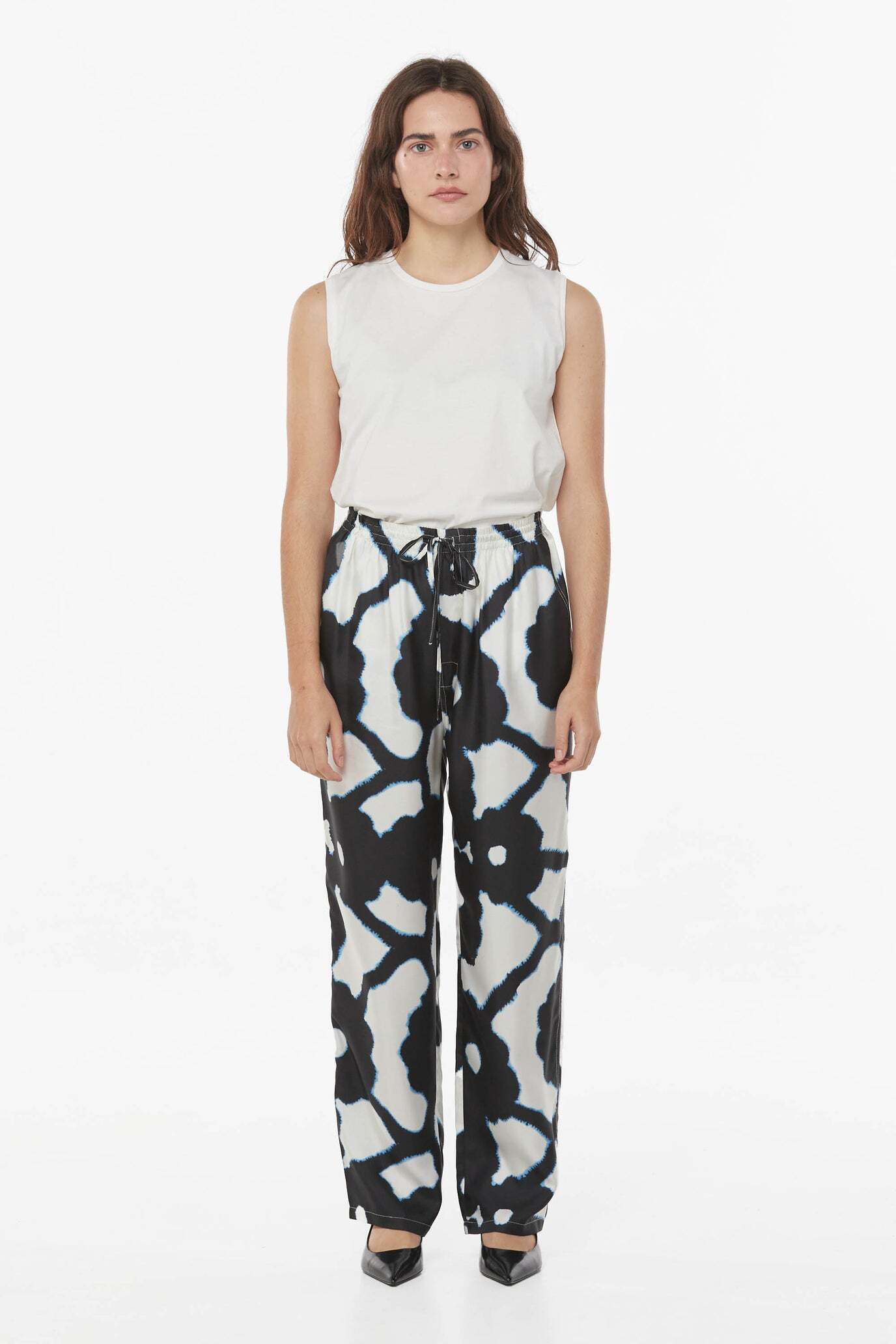 BANANATIME バナナタイム EASY PANT BLEEDING FLOWERS ECRUBLACK 200