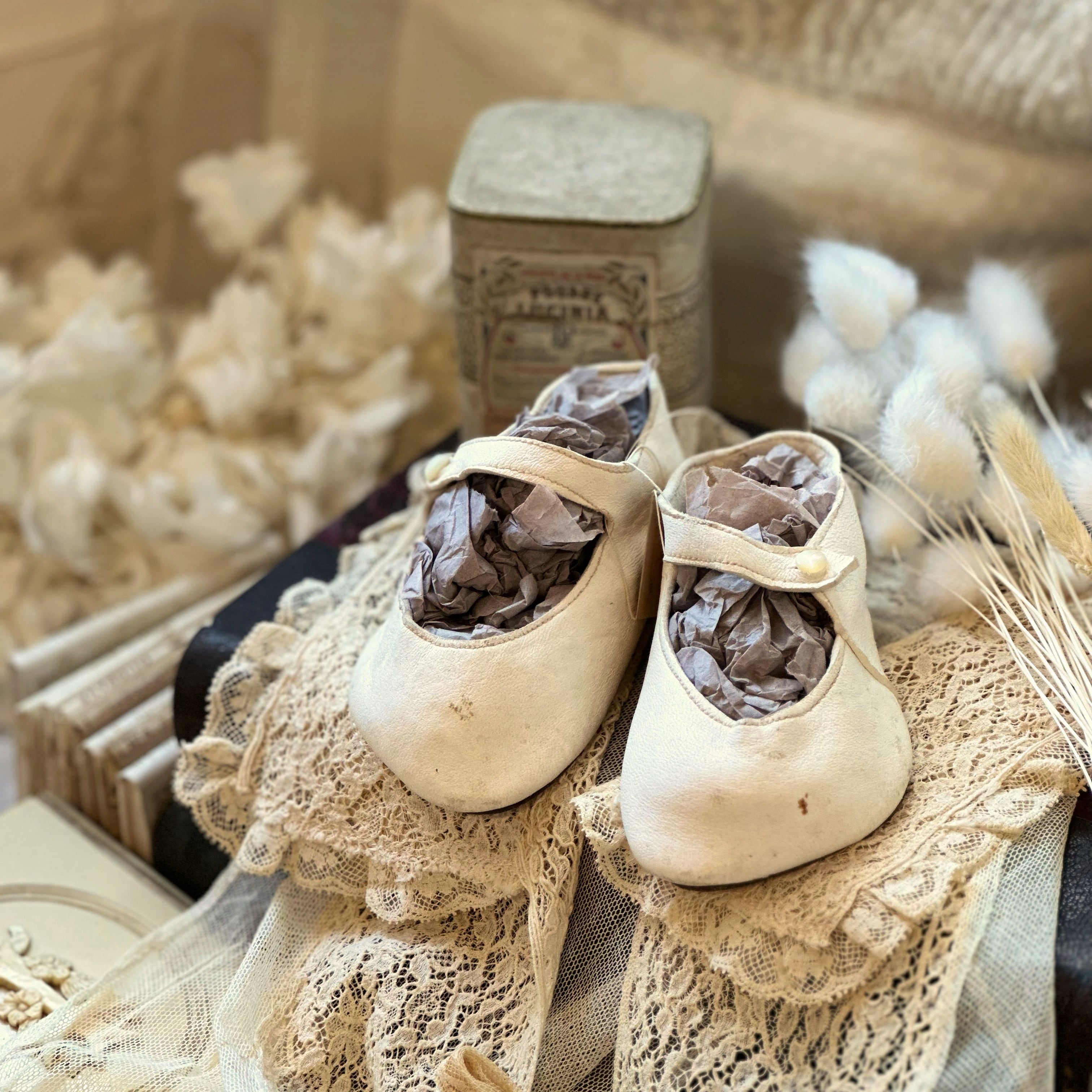 フランスアンティーク ベビーシューズ レザー 皮革 ホワイト