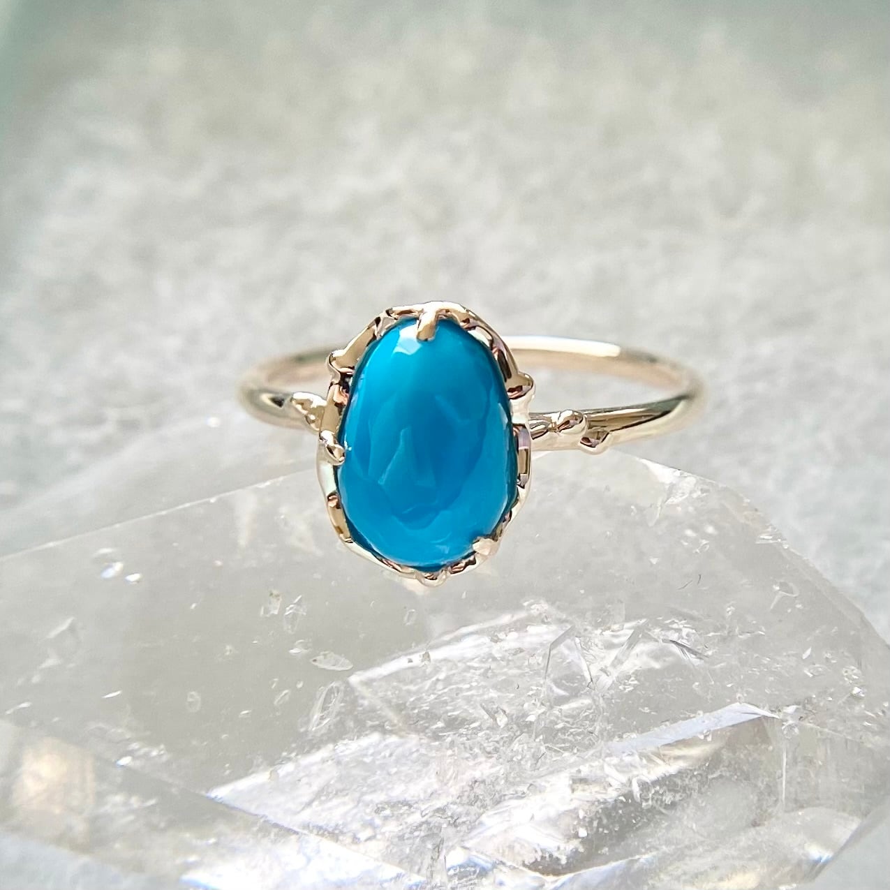 K10 天然トルコ石リング スリーピングビューティー産原石から磨いた1点