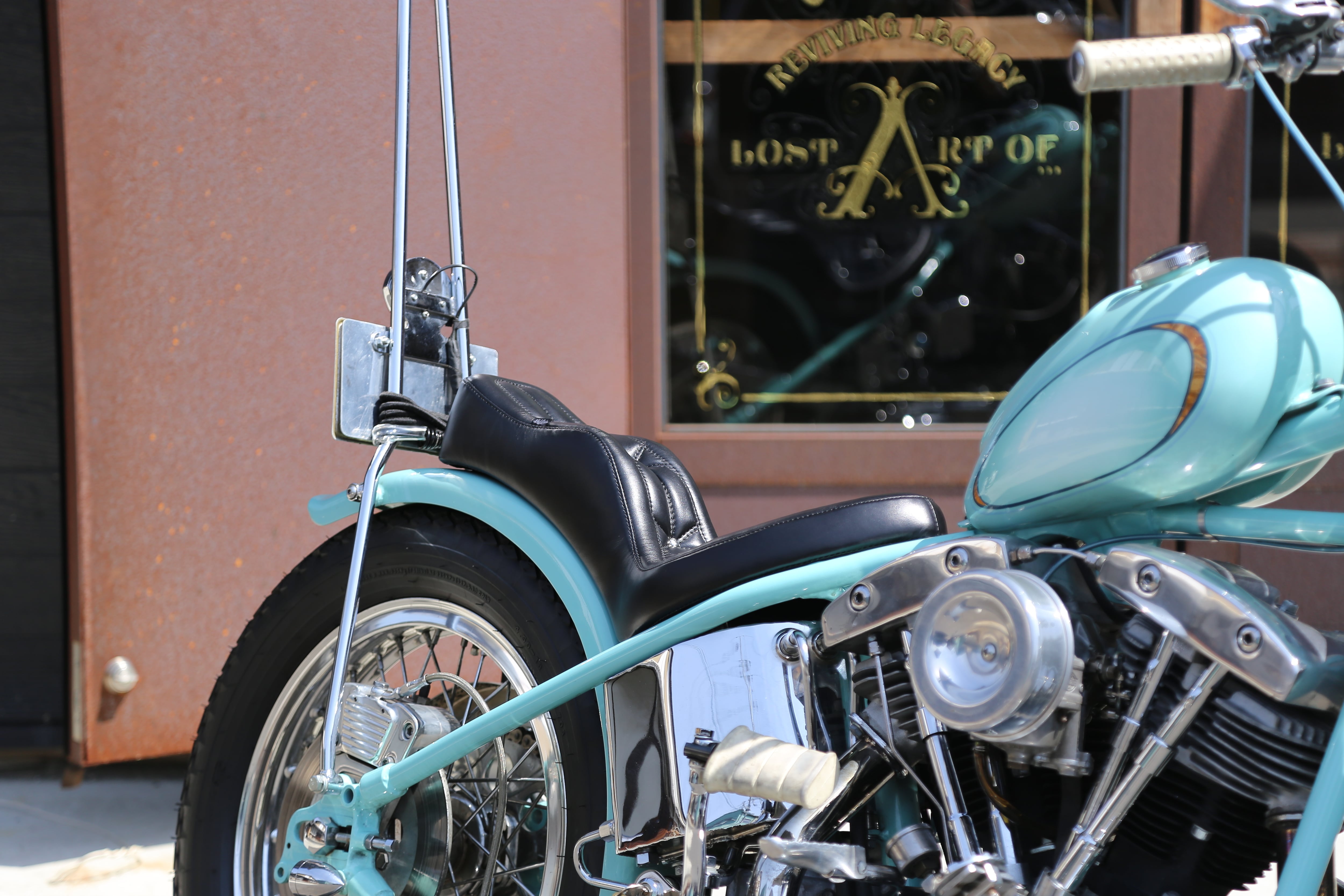 キング＆クイーン シート［ボタンダウン］本革 (KQ01) | Whale Custom