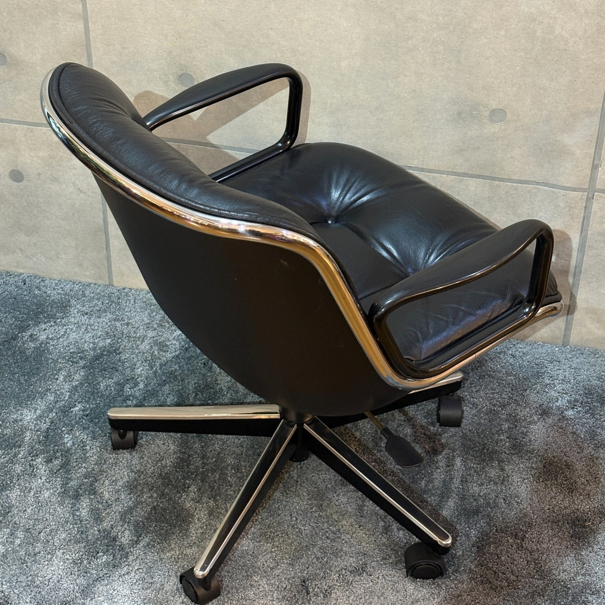 USED】Knoll（ノール） ポロックチェア (Pollock Executive Chair) 肘
