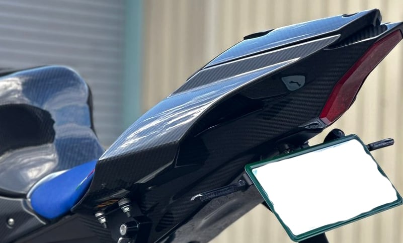 ヤマハ R1/R1M リアサイドカウル ドライカーボン | MCJ