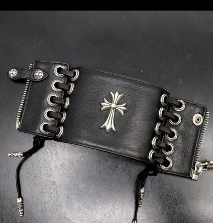 CHROME HEARTS クロムハーツ レザーリストバンド スモールCHクロス