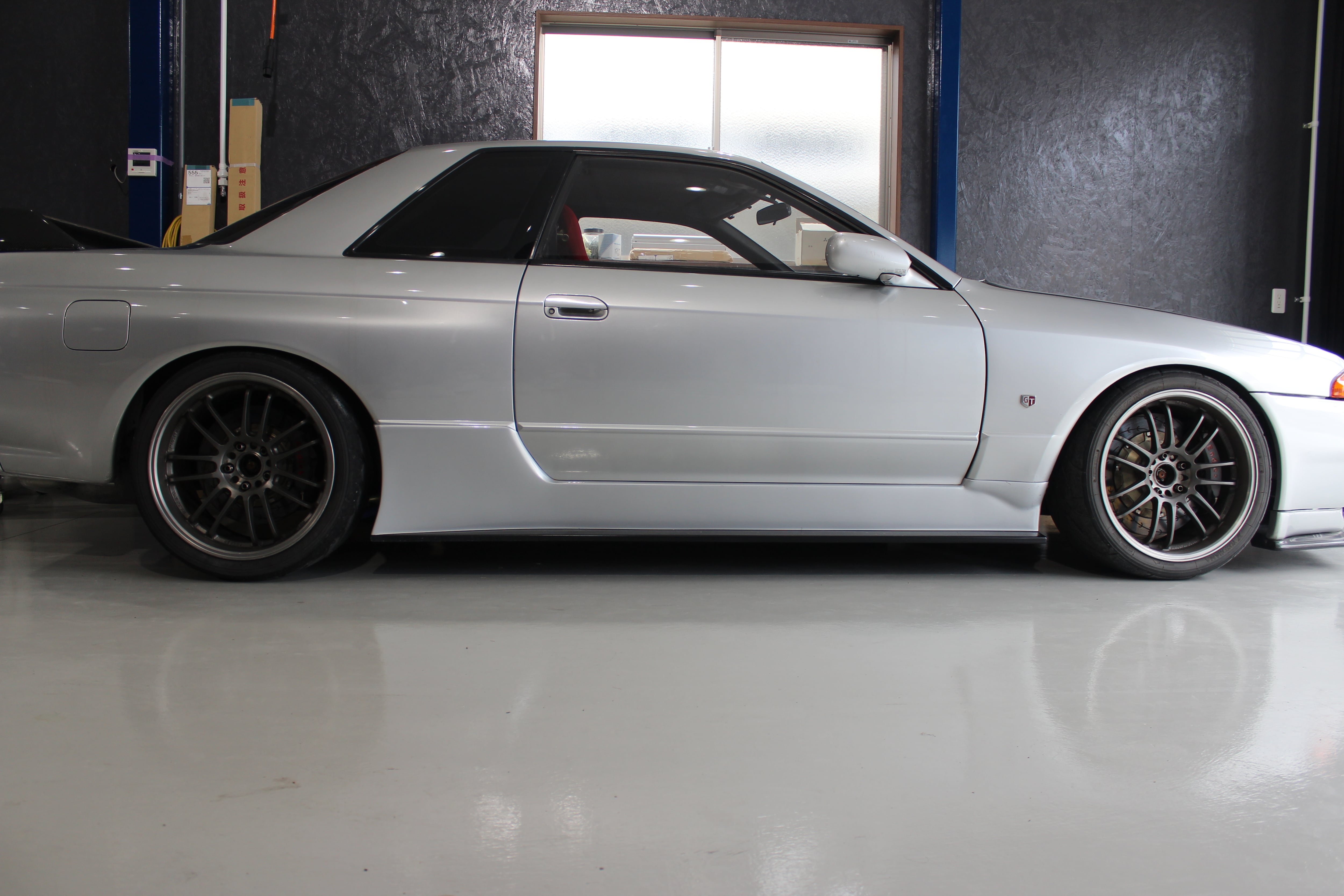 RSタカギ GT サイドステップ BNR32 スカイライン GT-R 用 | Racing