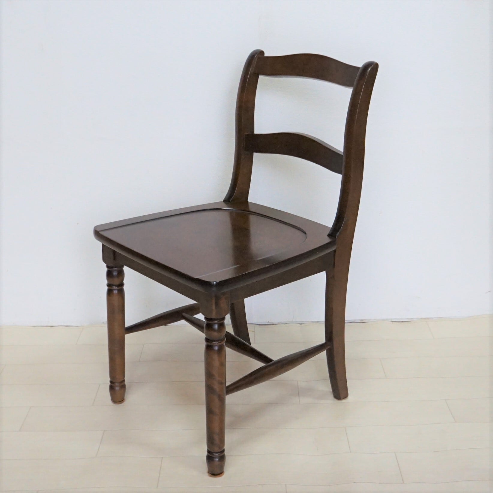 北海道民芸家具 椅子 (小・茶色 2脚セット） | 純喫茶家具の村田商會