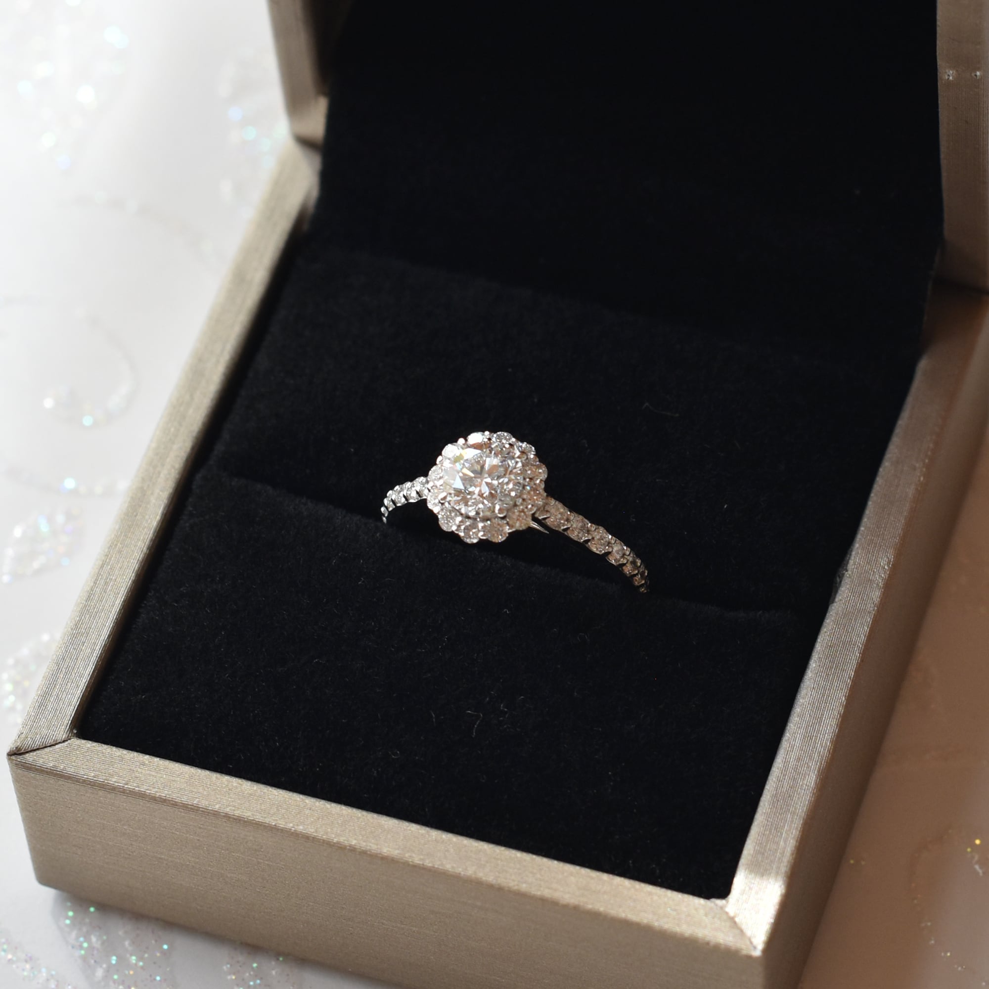 ラボグロウンダイヤモンド ヘイローリング 0.5ct 0.7ct 1ct 18K/Pt950