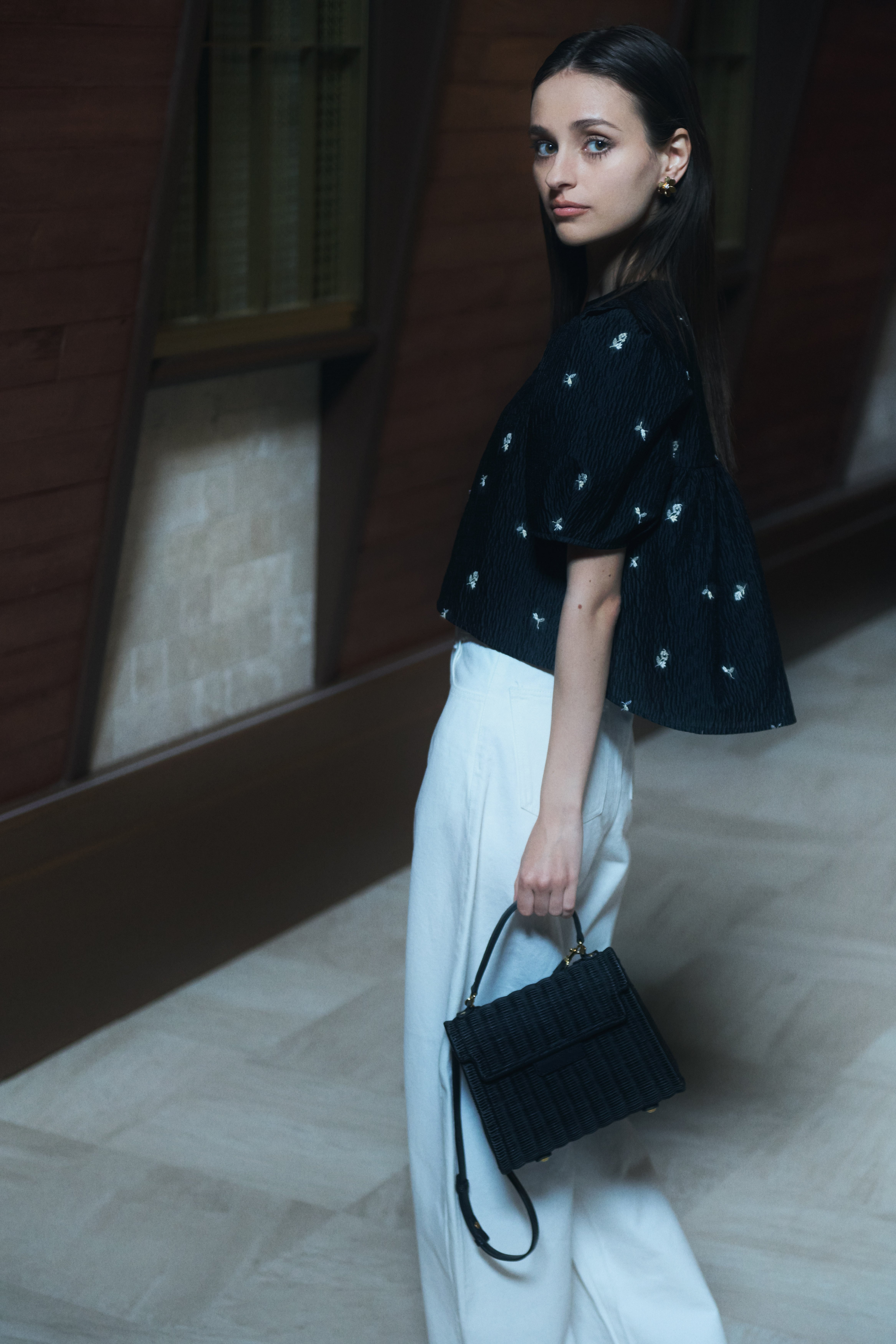 Embroidery jacquard blouse | Bluelea