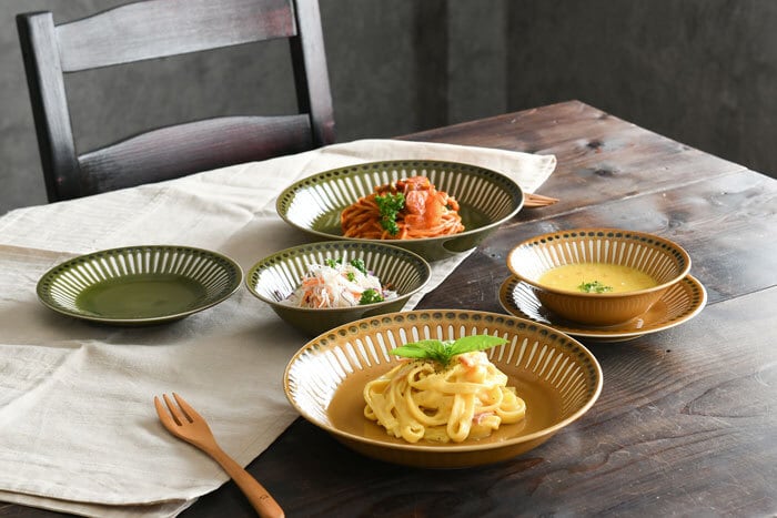 食器セット エンボス十草 2人用セット アメ オリーブグリーン 6枚