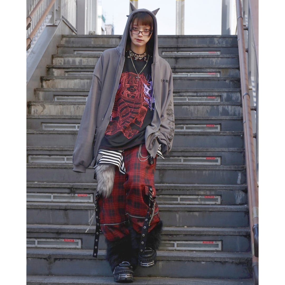 ツノ付き☆自称大悪魔ZIPパーカー | VOLCAN&APHRODITE