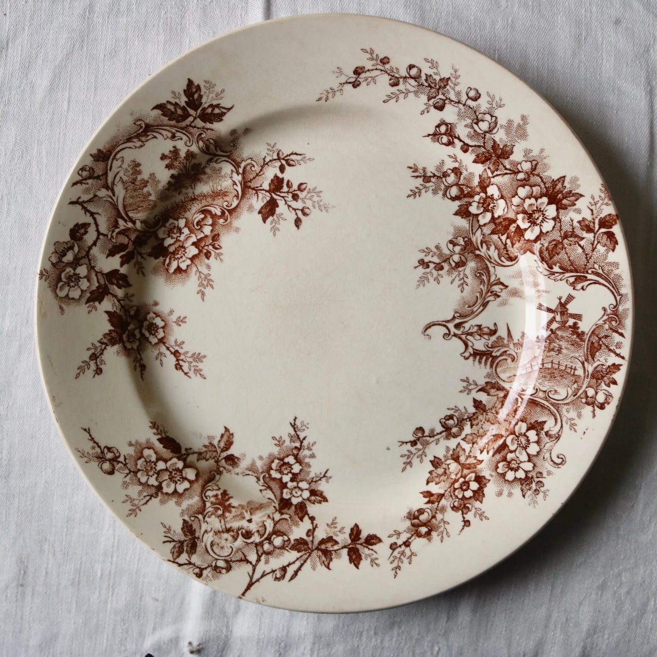 Choisy le roi 風景 ブラウン ポンパドール b セピア プレート