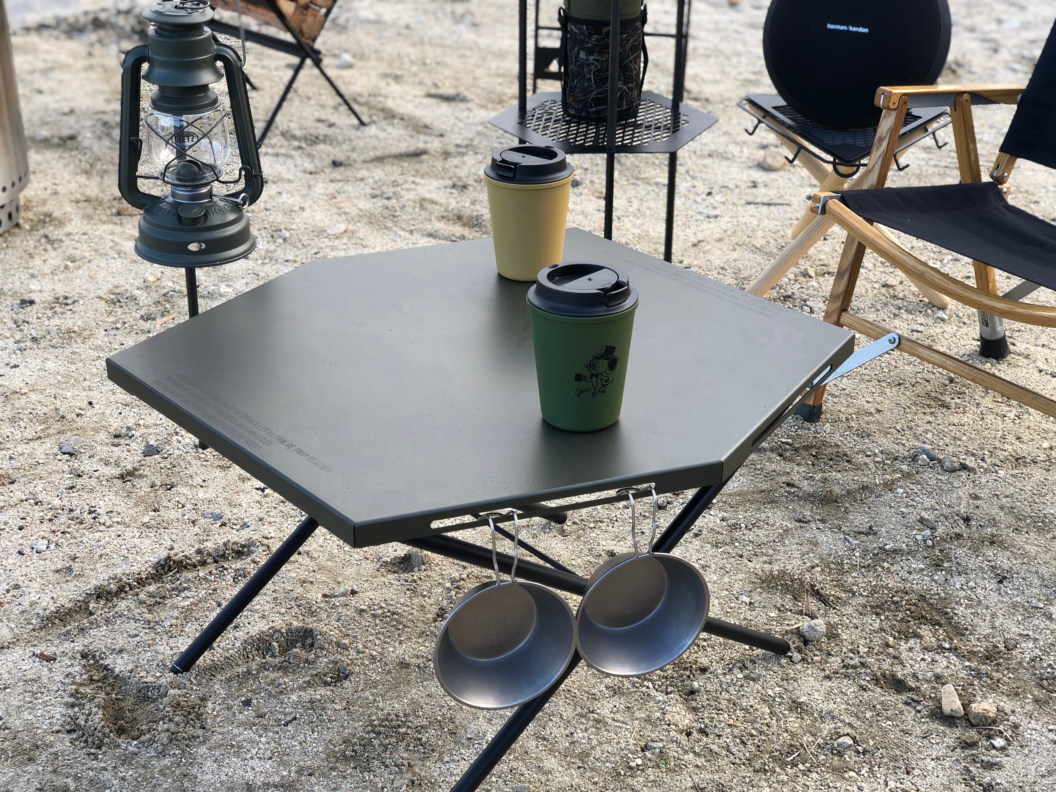 Hexa-table＞ | CAMP GEEKS