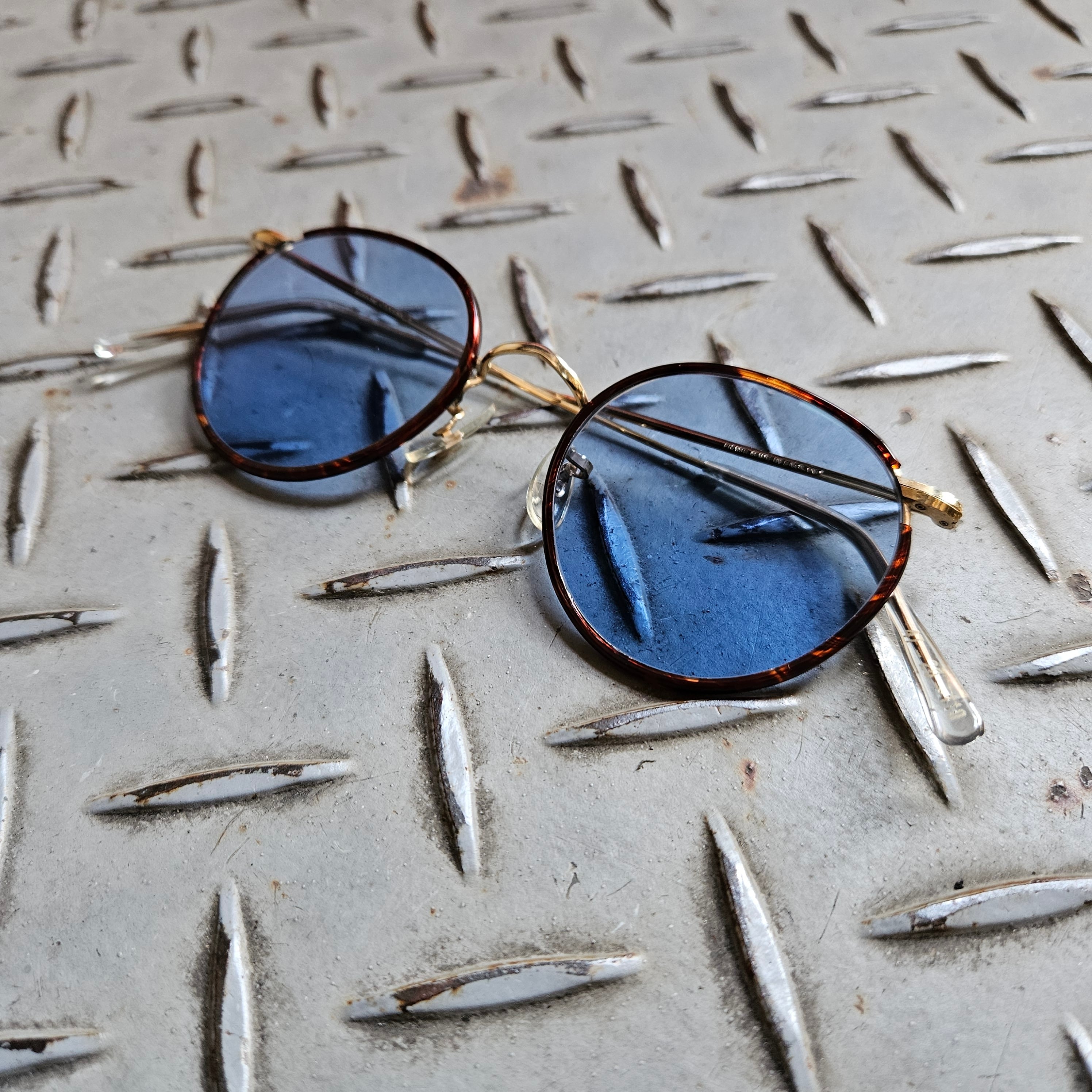 カラーレンズカスタム！英国クラシック！ [DEAD STOCK] 70s UK Vintage