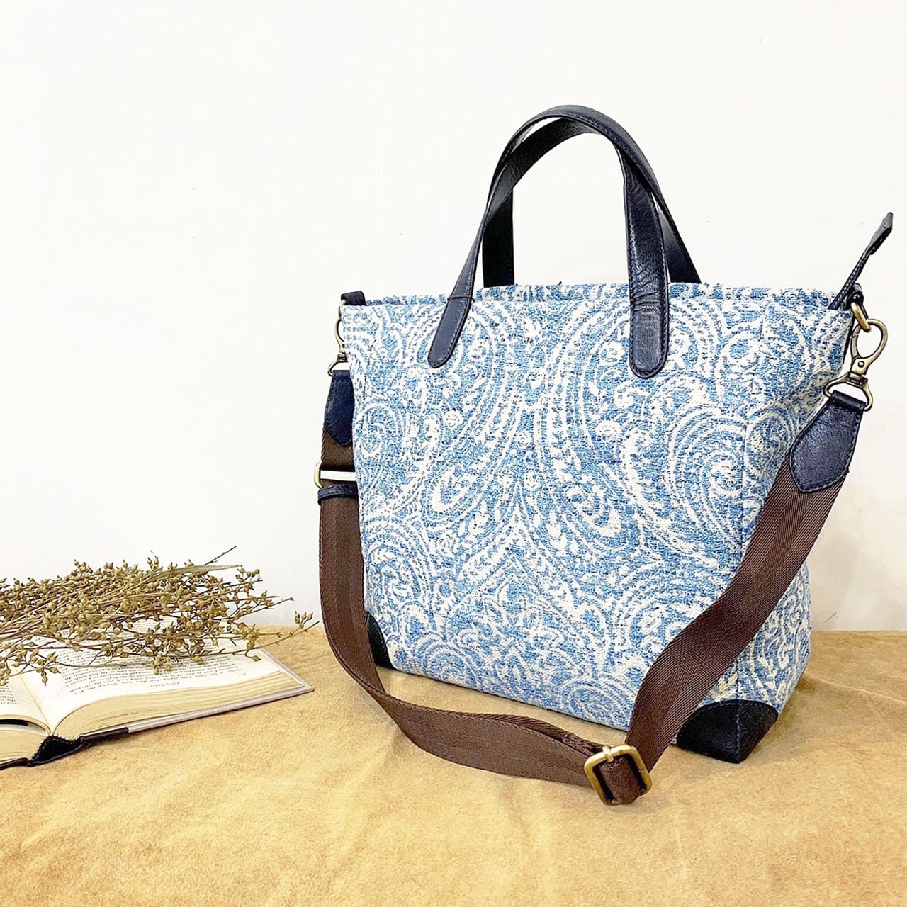 綿x水牛革】コンビ素材ペイズリー柄の2WAYトートバッグLサイズ <3色