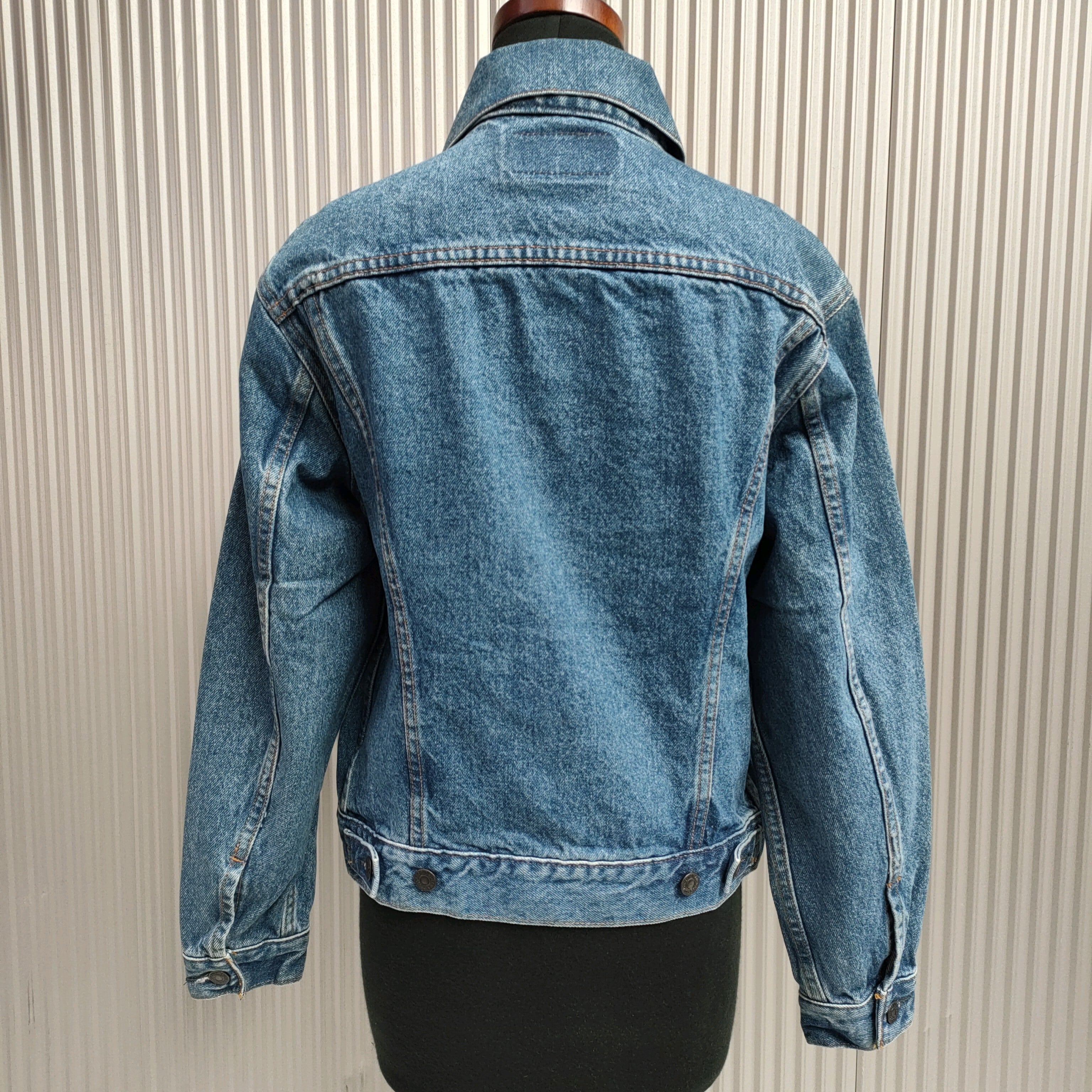 e915cae11b72f1090c2e0330bf004f