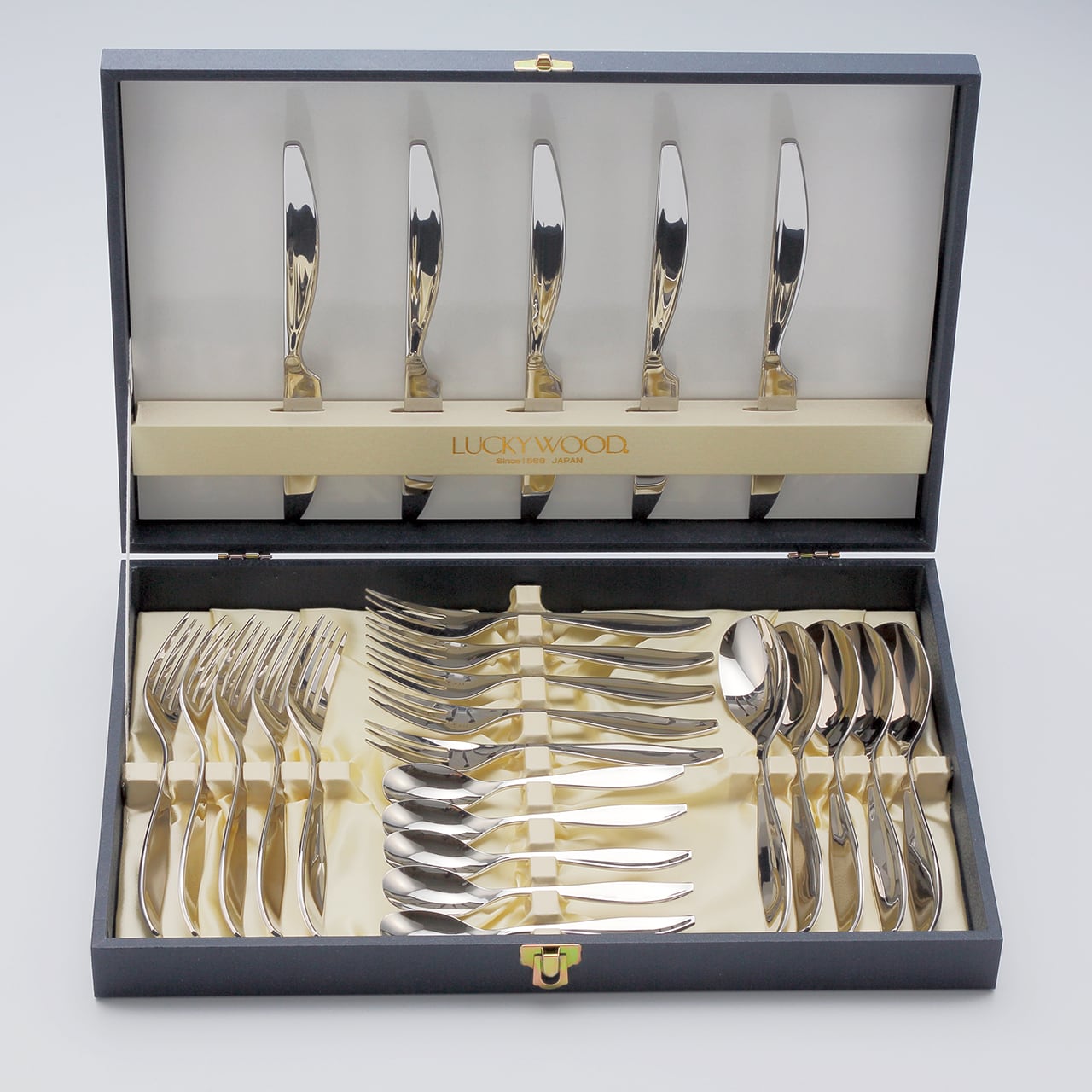 ラッキーウッド　カトラリーセット　スカンジナビア　ディナーセット〈34本セット〉 LUCKY WOOD（ラッキーウッド） カトラリーセット ナイフ フォーク