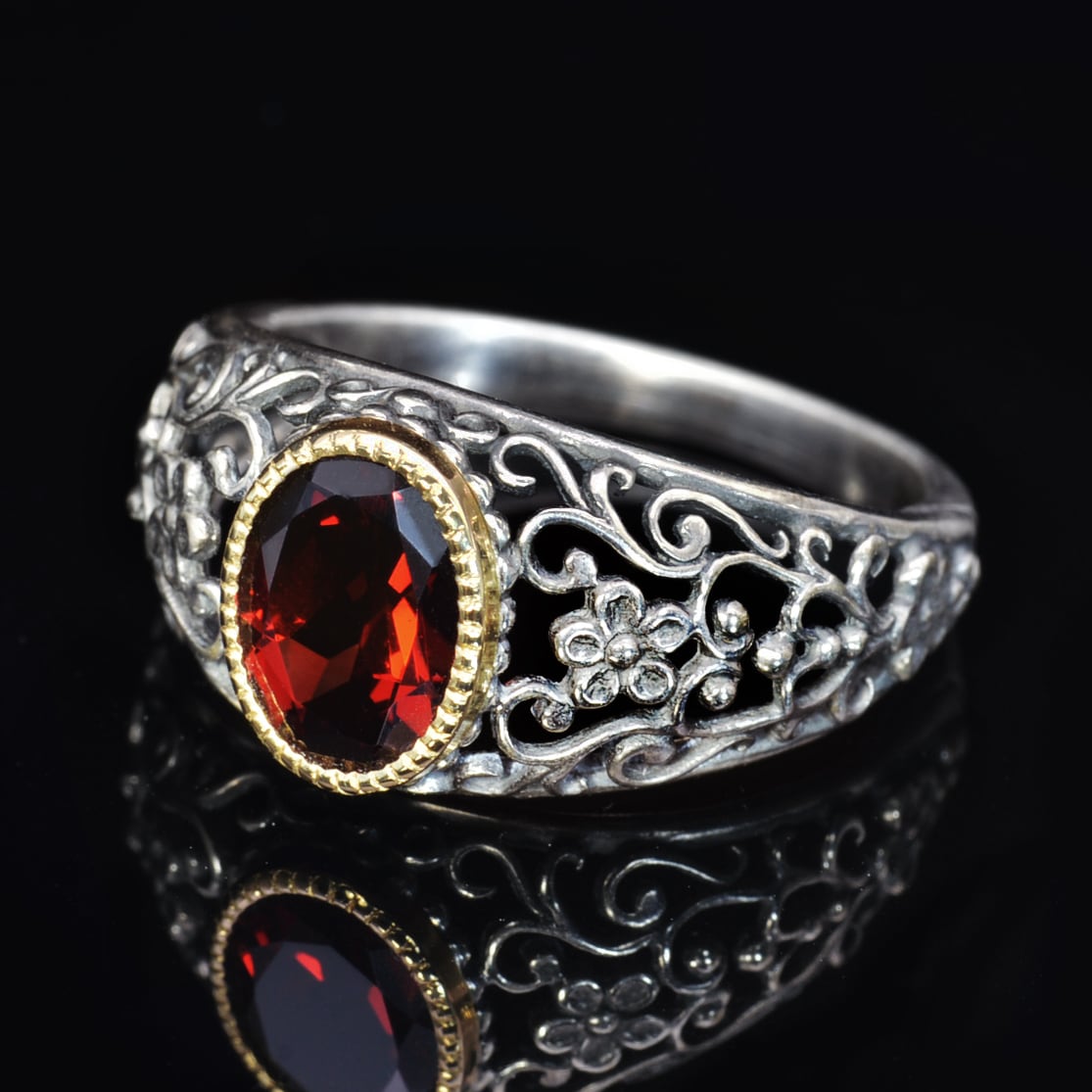 Alice｜アリス リング (K18 ＆ SV925) ガーネット | CheReine