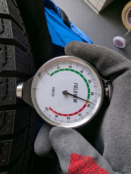 ピレリ [1本] ICE ZERO ASIMMETRICO 225/50R17 98H XL 価格比較 - 価格.com