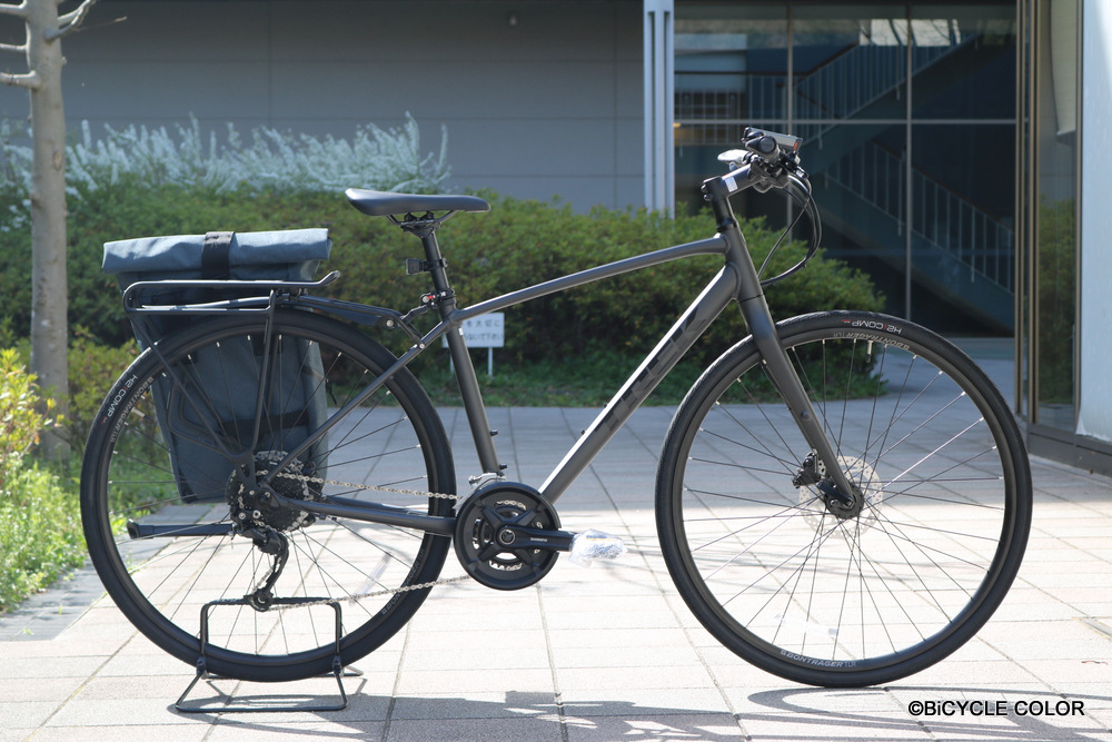 TREK(トレック)のクロスバイクFX3 DISCの在庫が入荷してきています