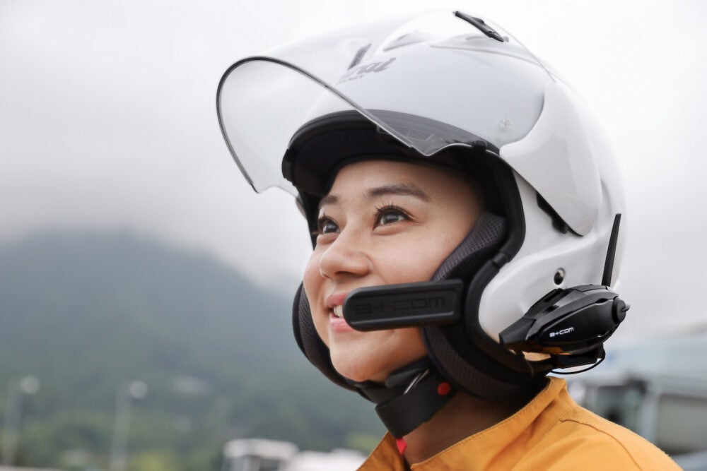 大人気バイク用インカム、B+COM（ビーコム）の最新ハイエンドモデル