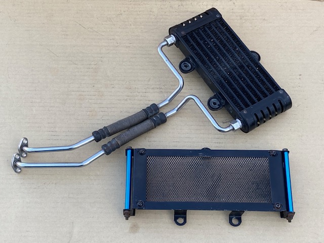ゼファー400のオイルクーラーが入荷しました。 | バイクパーツの