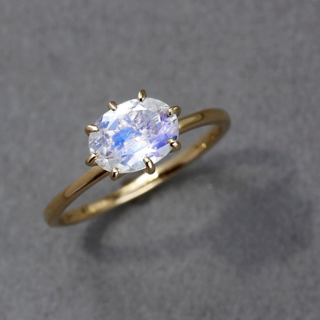 ビズー公式】ロイヤル ブルーム―ンストーン K18(18金) リング