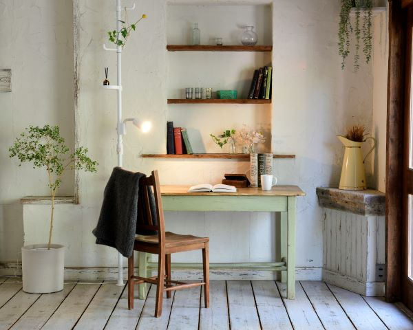 商品情報_突っ張りインテリアライト スポットライトタイプ | 山善の