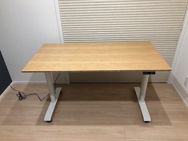 FLEXISPOT『E8 Bamboo』レビュー！天然竹天板が魅力的な電動昇降