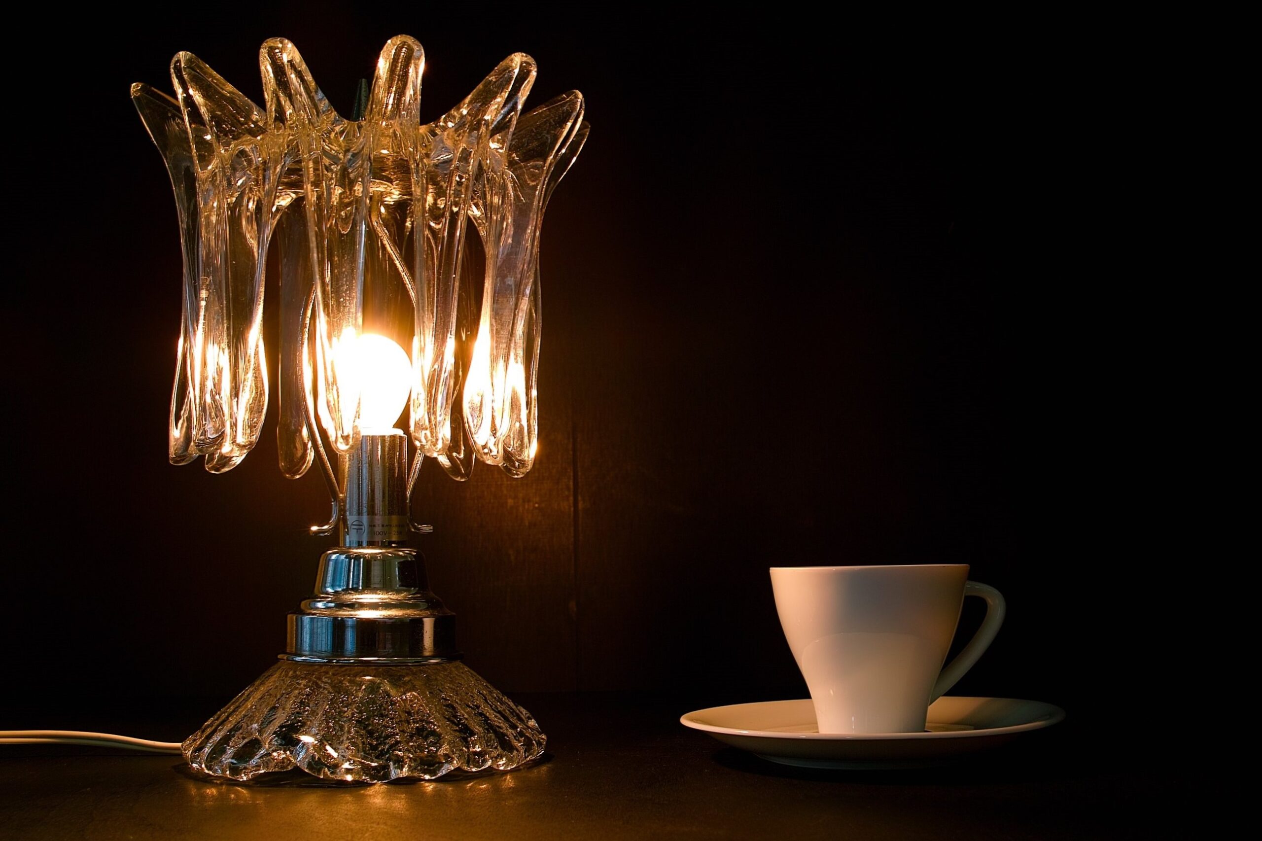 No.7769「ガラスのテーブルランプ：岩田工芸硝子」SOLD | ボルトナット