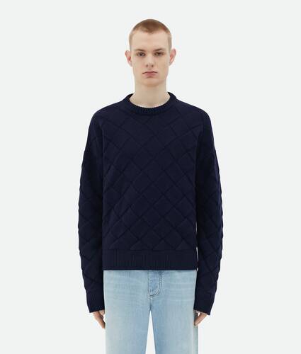 イントレチャート ウール セーター のために メンズ で ネイビー