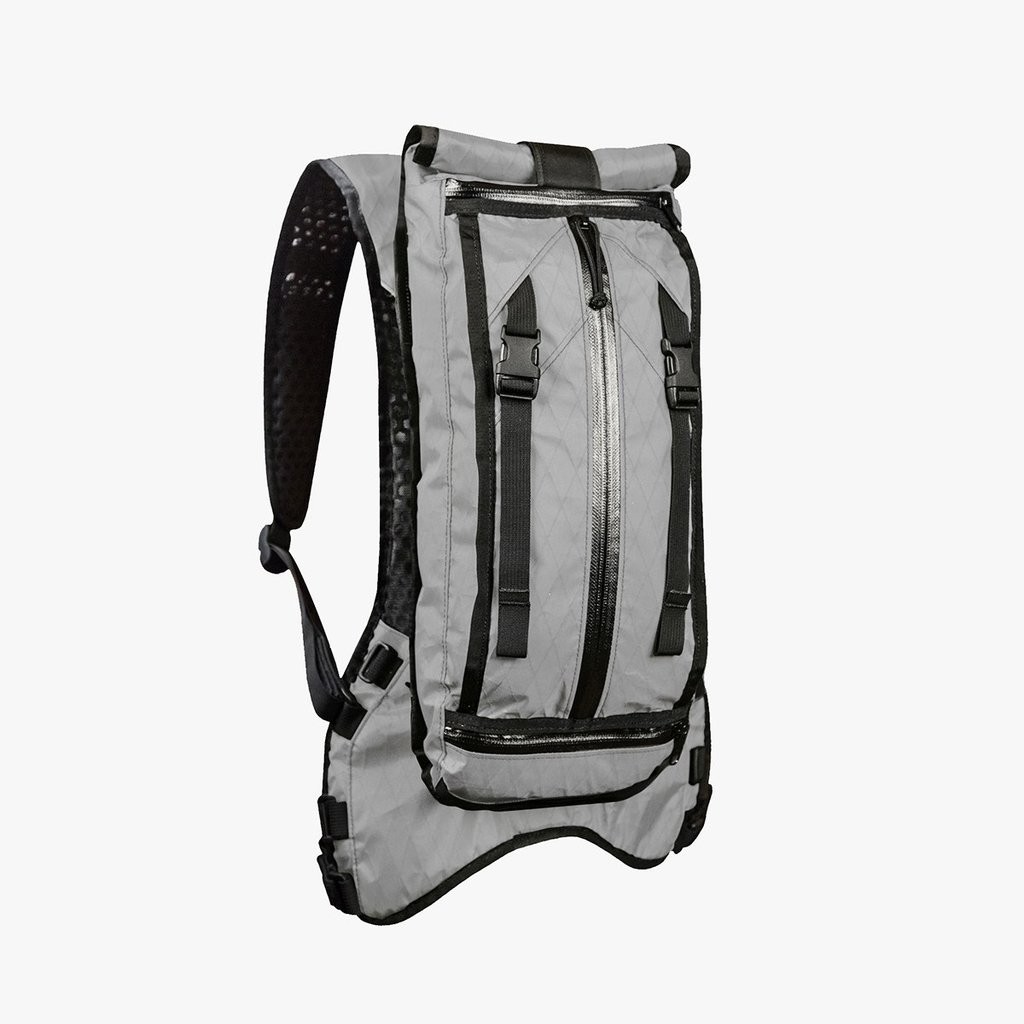 防水性に長けたX-PACを使用したマルチアクティブデイパック！MISSION