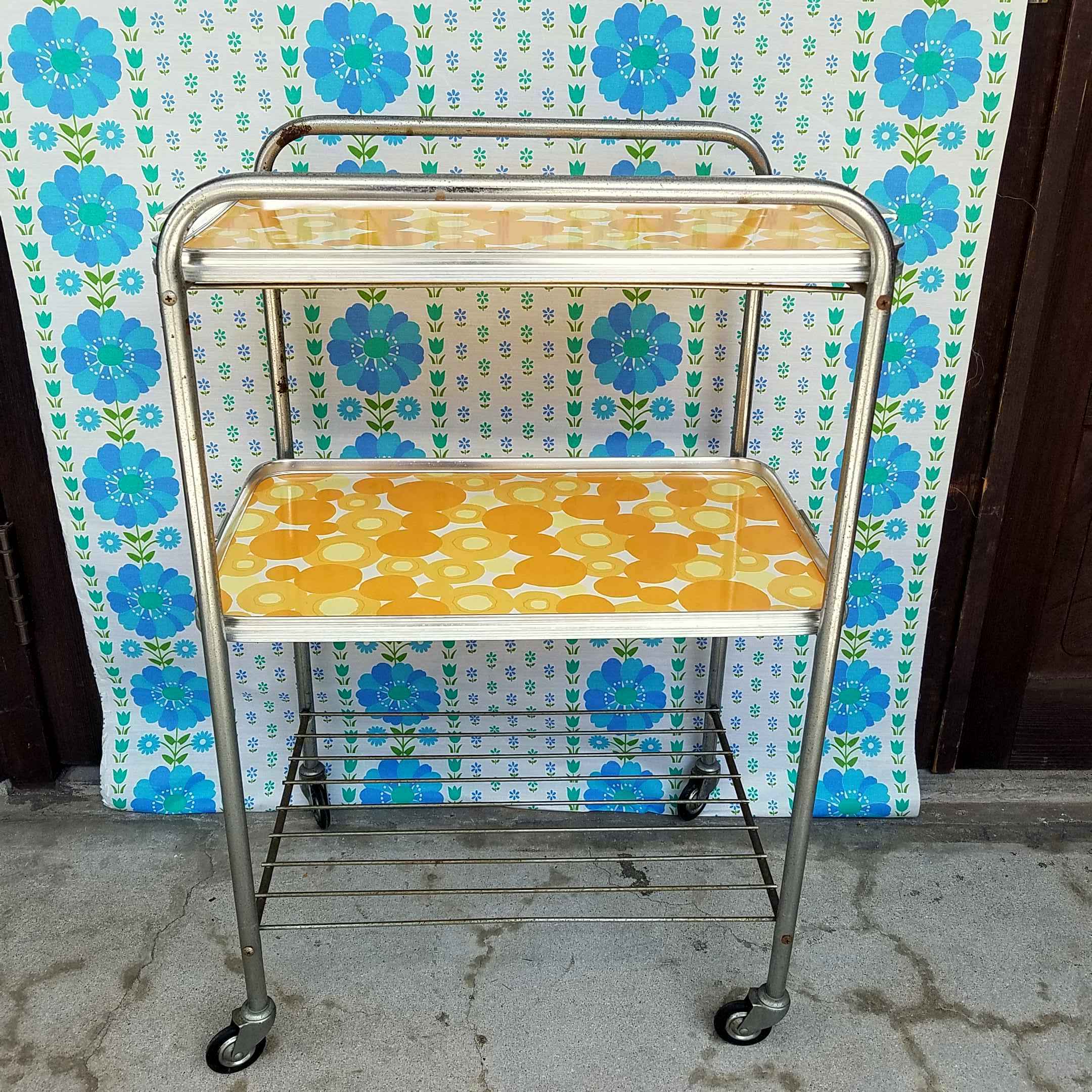 レトロポップなオレンジ色のキッチンワゴン - [Sold Out]過去の販売商品