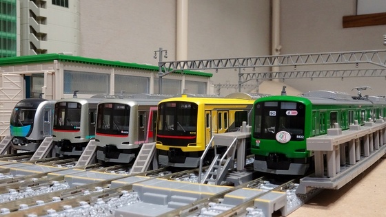 東急電鉄 東横線5000系〈青ガエル〉ラッピング編成 - ビスタ模型鉄道