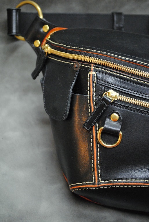 ボディバッグ オイルレザー - レザーバッグ・ヒップバッグ GAHO:我歩