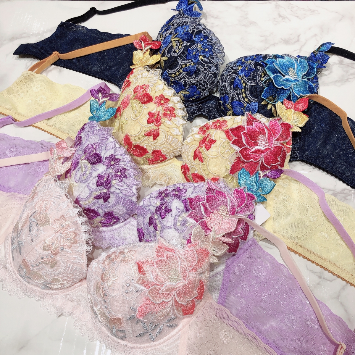 サルート【43グループ】Rich Veil Braのご紹介☆ミ | Salute by WACOAL