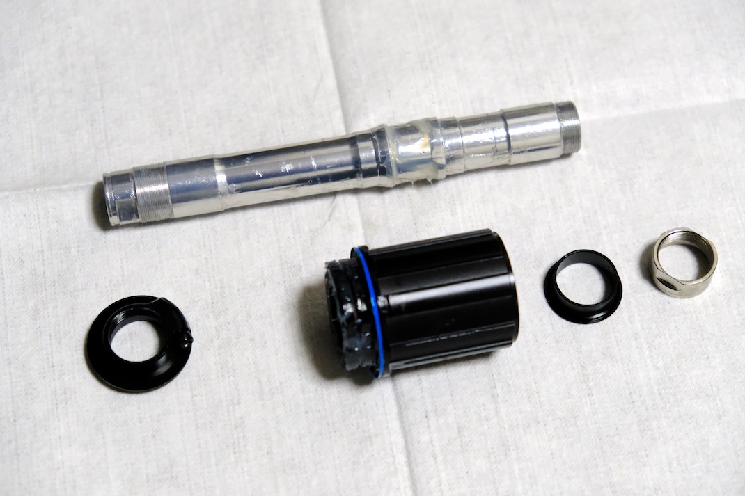 Fulcrum Racing 3 DBはクイックリリースを見限った新しい設計 | CBN Blog