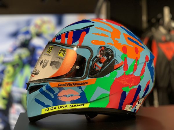 AGVヘルメット新入荷いたしました。