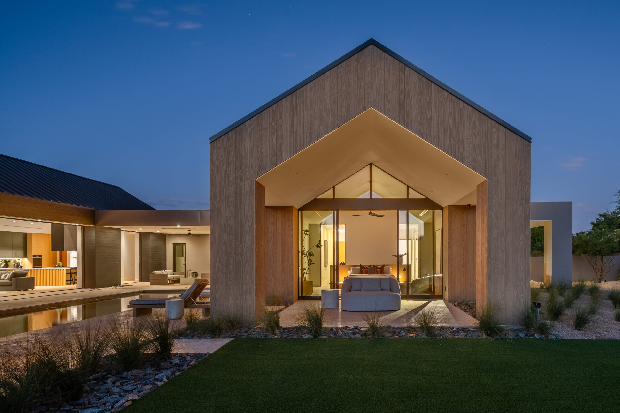 Inside Two Exceptional Paradise Valley Retreats with Compound