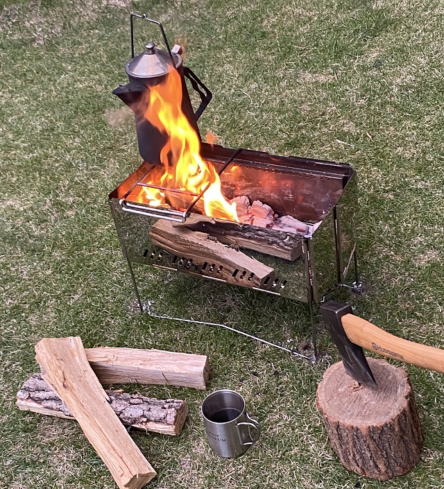 モンベル初の焚火台「フォールディング ファイヤーピット」が超優秀