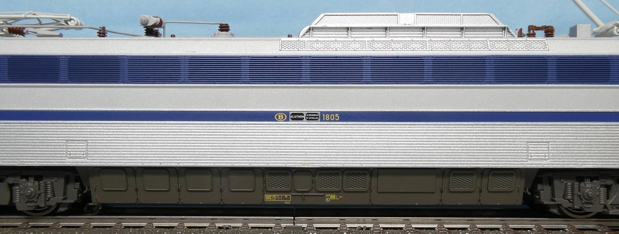 ベルギー国鉄 SNCB 多電源対応旅客用電機 18型 1805号機 （Märklin 39402)