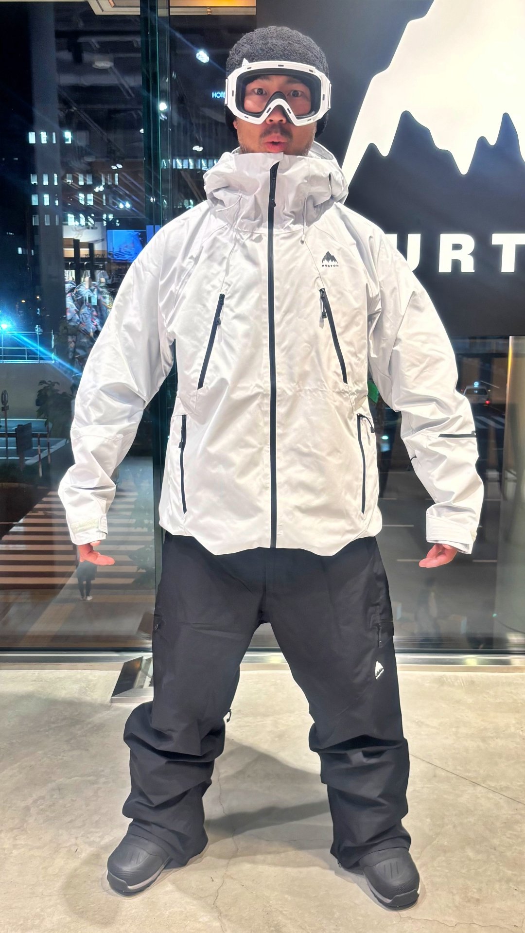 Burton(バートン)ストアスタッフオススメのスノーボードウェア