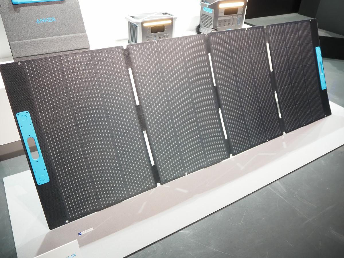 400WのAnker最大出力ソーラーパネル「Anker SOLIX PS400 Portable