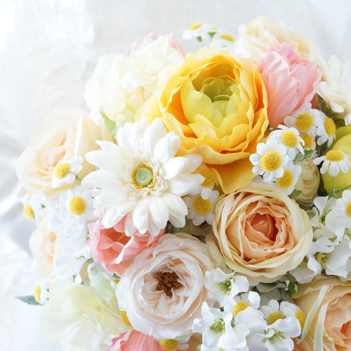 送料無料】ガーベラとチューリップの春色ウェディングブーケ